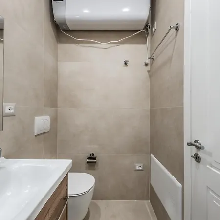 Luxury Block District Apartment